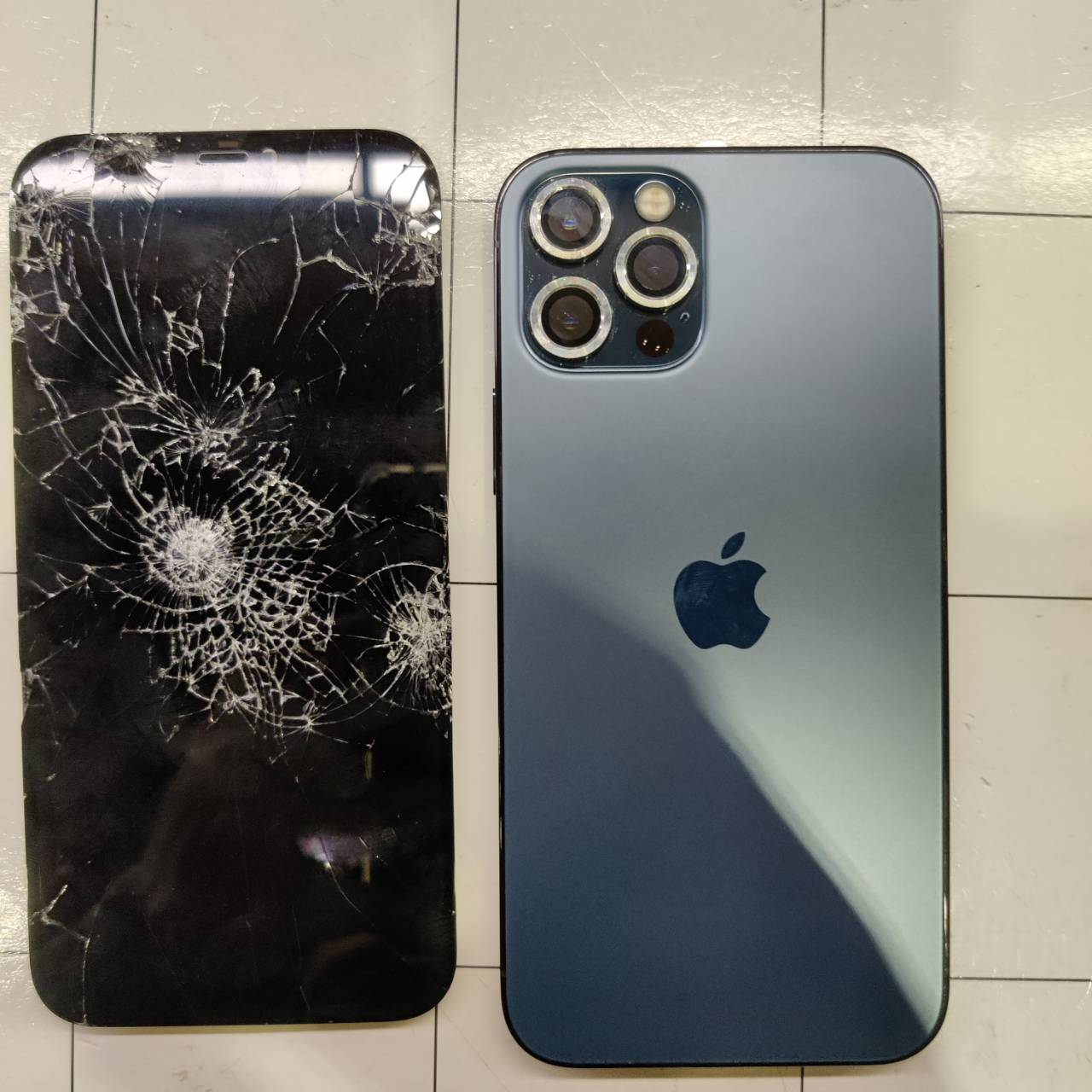Iphone 12 pro摔傷螢幕面板維修
